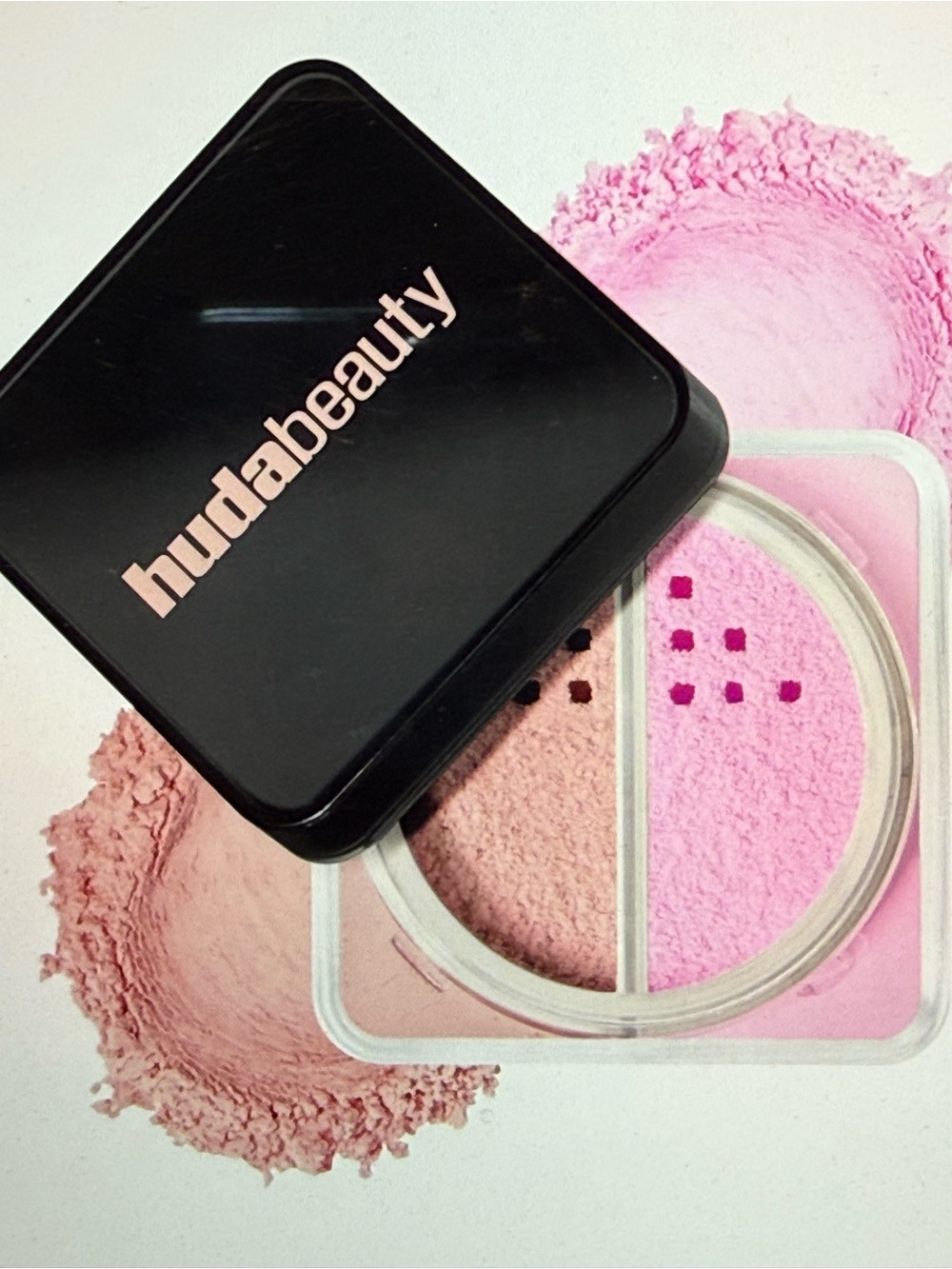 HUDA BEAUTY Easy Bake Loose Powder Brightening and Correcting Duo. NIB